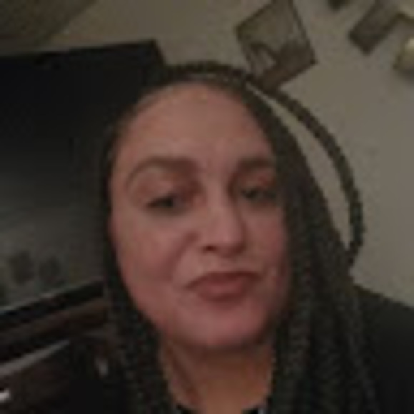 Meet your Posher, Shandrea - Picture 1 of 1